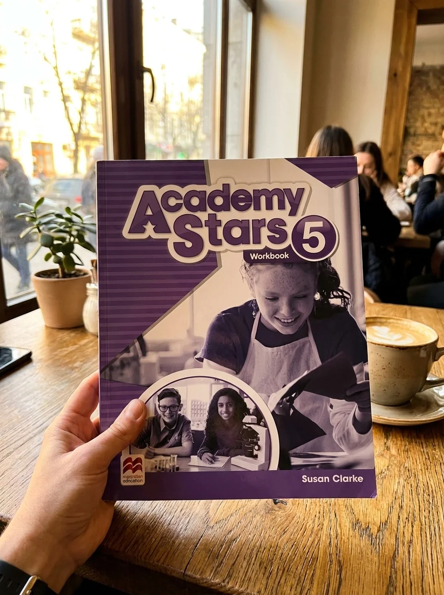 Academy Stars for Ukraine Level 5 Workbook with Digital Workbook — Сьюзен Кларк, обкладинка
