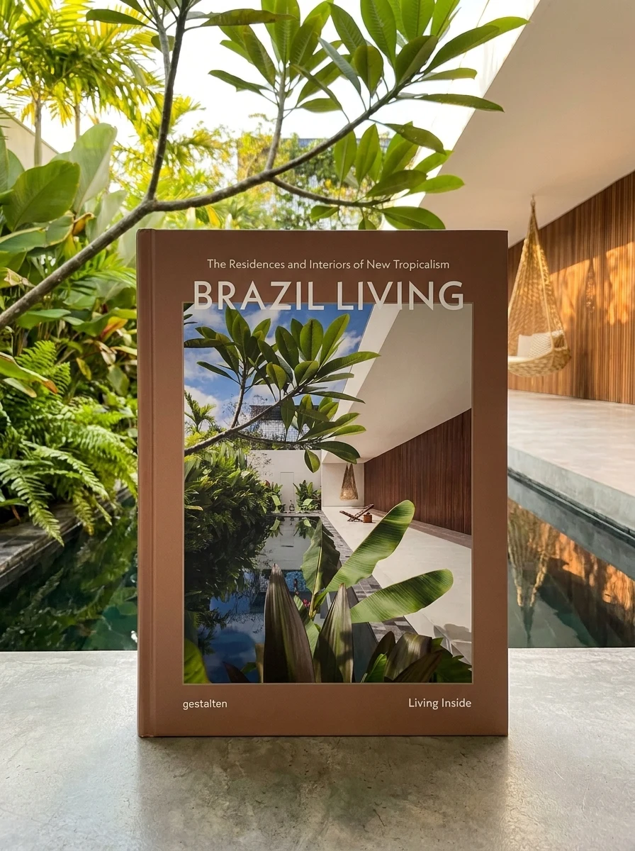 Brazil Living: The Residences and Interiors of New Tropicalism — Дім, сім'я, релігія