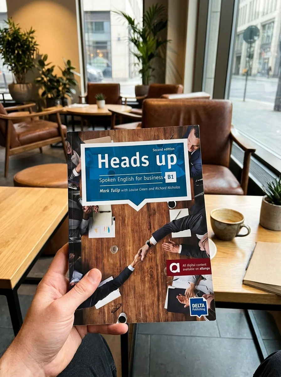 Heads up. Spoken English for business. Student's Book with audios. B1 — Книги