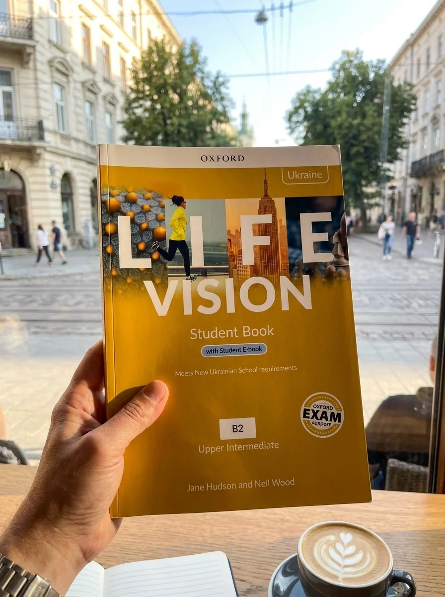 Life Vision Upper-Intermediate B2 Student's Book with e-Book (Edition for Ukraine) — Ніл Вуд, обкладинка