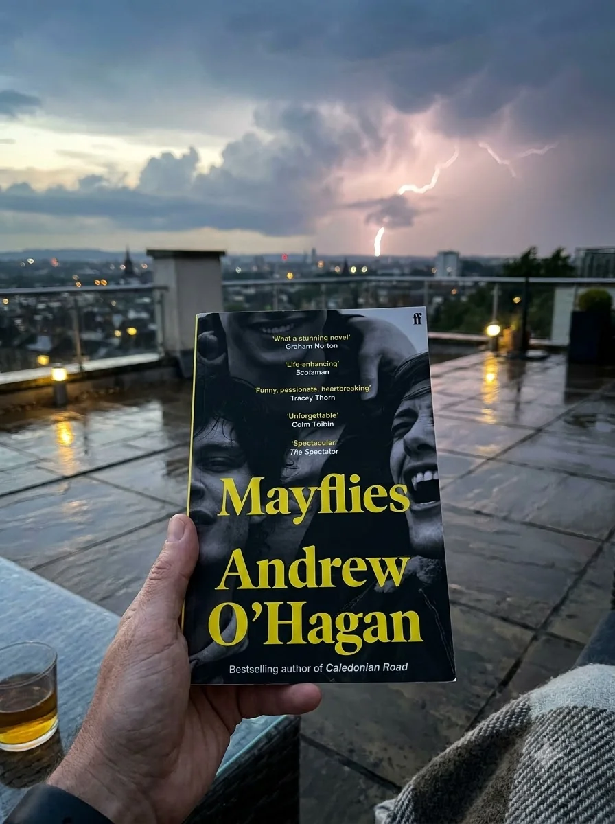 Mayflies — Ендрю О'хаган, обкладинка