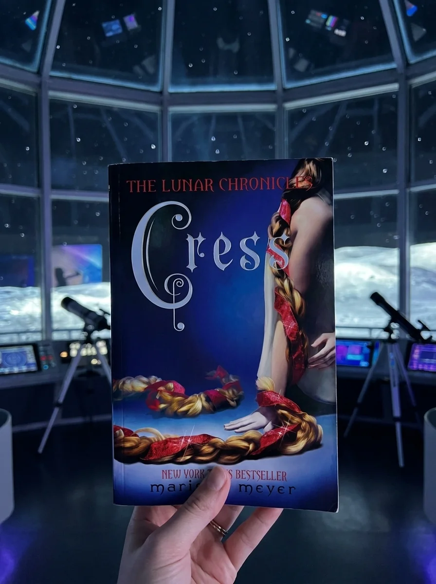 The Lunar Chronicles. Cress — Марісса Маєр, обкладинка