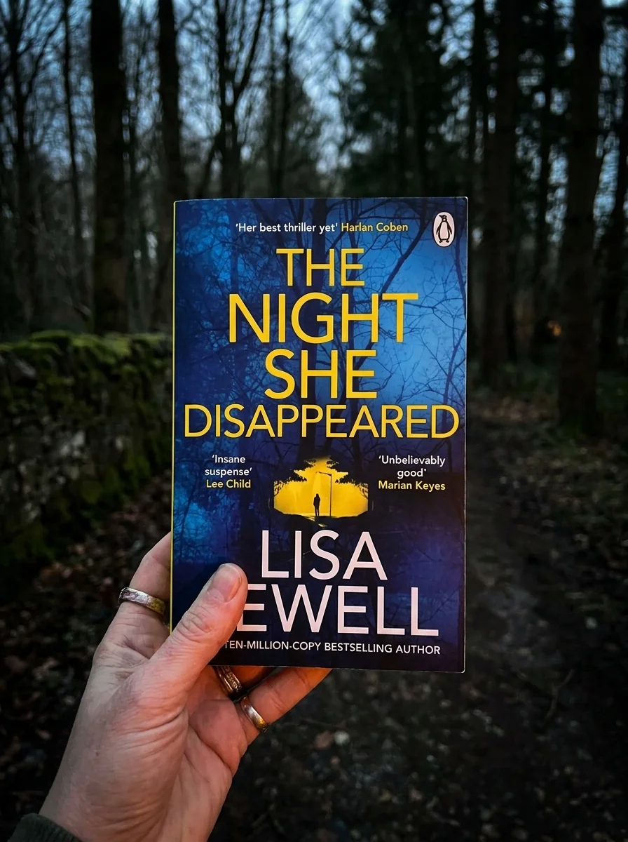 Night She Disappeared — Ліса Джуелл, обкладинка