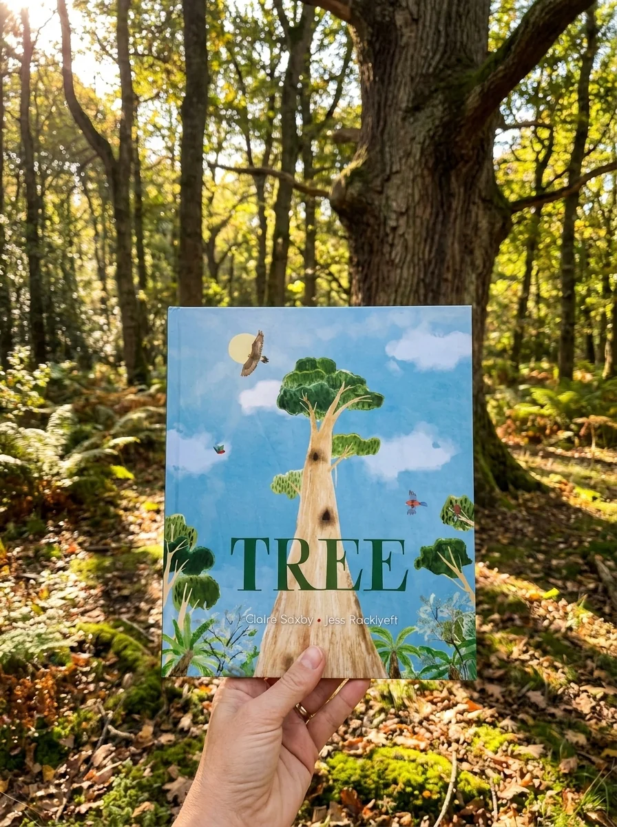 Tree — Claire Saxby, обкладинка